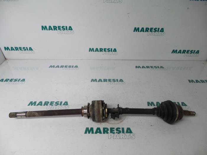 Gebruikte Steekas rechts-voor Fiat Punto II (188) 1.8 HGT 16V Prijs € 85,00 Margeregeling aangeboden door Maresia Parts