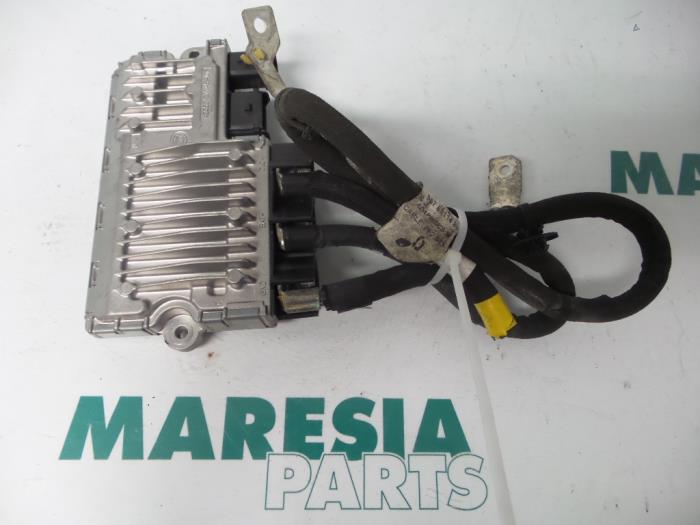 Gebruikte Start/Stop computer Peugeot 308 SW (4E/H) 1.6 HDi 16V FAP Prijs € 85,00 Margeregeling aangeboden door Maresia Parts