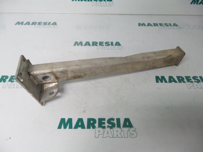 Gebruikte Subframe Peugeot Partner (GC/GF/GG/GJ/GK) 1.6 HDI 90 Prijs € 30,25 Inclusief btw aangeboden door Maresia Parts