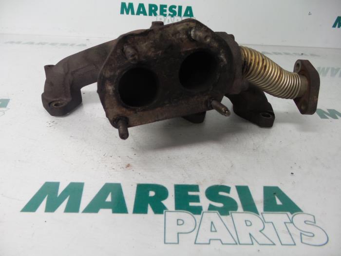 Gebruikte Uitlaatspruitstuk Fiat Strada (178/278) 1.9 D Prijs € 60,00 Margeregeling aangeboden door Maresia Parts