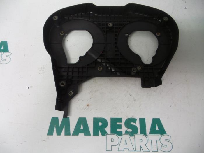 Gebruikte Distributiedeksel Peugeot 807 2.0 16V Prijs € 20,00 Margeregeling aangeboden door Maresia Parts