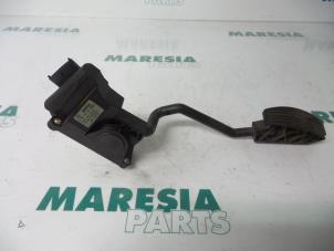Gebruikte Sensor Gaspedaalpositie Alfa Romeo 156 Sportwagon (932) 2.0 JTS 16V Prijs € 50,00 Margeregeling aangeboden door Maresia Parts