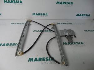 Gebruikte Ruitmechaniek 4Deurs rechts-voor Citroen Xsara Picasso (CH) 1.8 16V Prijs € 19,99 Margeregeling aangeboden door Maresia Parts
