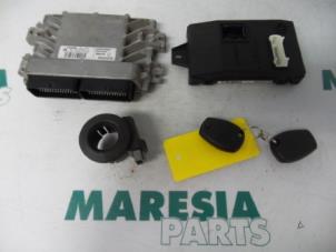 Gebruikte Computer Motormanagement Dacia Logan (LS) 1.6 16V Prijs € 210,00 Margeregeling aangeboden door Maresia Parts