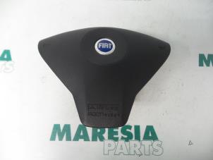 Gebruikte Airbag links (Stuur) Fiat Stilo (192A/B) 1.6 16V Prijs € 50,00 Margeregeling aangeboden door Maresia Parts