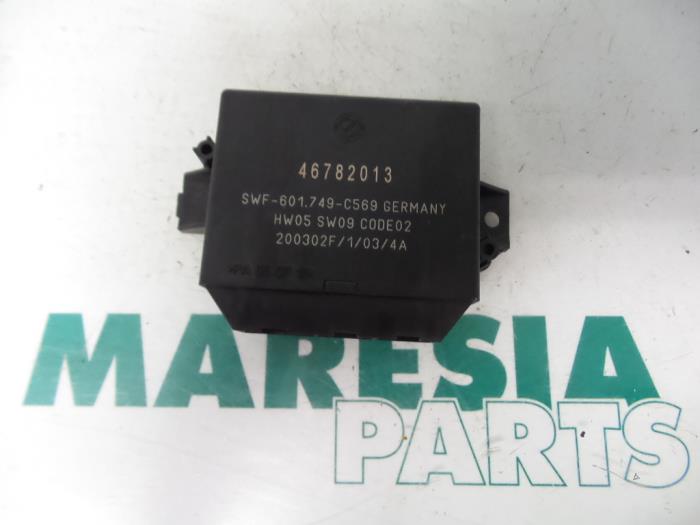 Gebruikte PDC Module Fiat Stilo (192A/B) 1.6 16V Prijs € 35,00 Margeregeling aangeboden door Maresia Parts