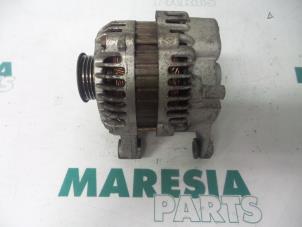 Gebruikte Alternator Renault Twingo (C06) 1.2 Prijs € 50,00 Margeregeling aangeboden door Maresia Parts
