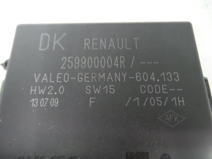 PDC Module van een Renault Scénic III (JZ) 1.4 16V TCe 130 2009