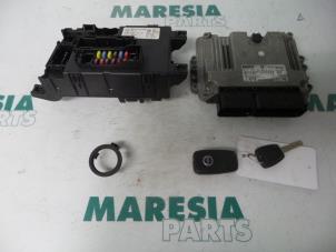 Gebruikte Computer Motormanagement Fiat Grande Punto (199) 1.9 Multijet Prijs € 210,00 Margeregeling aangeboden door Maresia Parts