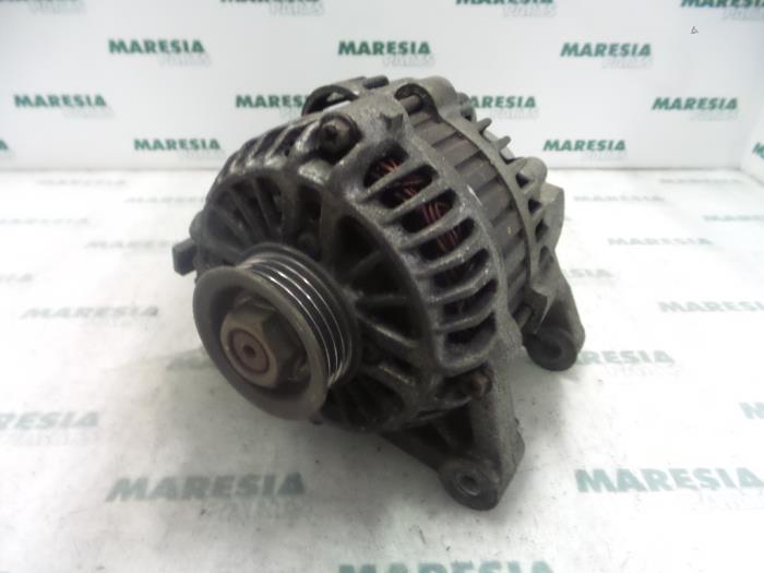 Gebruikte Dynamo Renault Twingo (C06) 1.2 Prijs € 50,00 Margeregeling aangeboden door Maresia Parts