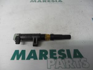 Gebruikte Bobine Renault Laguna II Grandtour (KG) 2.0 16V Prijs € 10,00 Margeregeling aangeboden door Maresia Parts