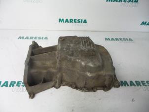 Gebruikte Carterpan Renault Megane Coupé (DA) 1.6 16V Sport Prijs € 30,00 Margeregeling aangeboden door Maresia Parts