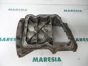 Gebruikte Carterpan Renault Espace (JK) 2.0 dCi 16V 150 FAP Prijs € 105,00 Margeregeling aangeboden door Maresia Parts