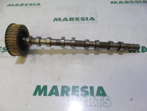 Gebruikte Nokkenas Renault Laguna II Grandtour (KG) 2.0 16V Prijs € 85,00 Margeregeling aangeboden door Maresia Parts