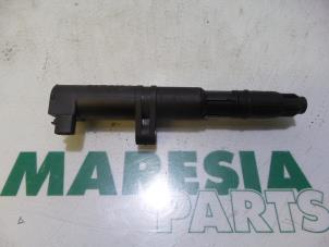 Gebruikte Bobine Renault Laguna II Grandtour (KG) 2.0 16V Prijs € 10,00 Margeregeling aangeboden door Maresia Parts