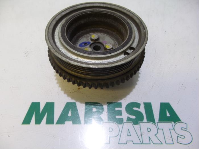 Gebruikte Krukas Poelie Fiat Punto II (188) 1.4 16V Prijs € 24,95 Margeregeling aangeboden door Maresia Parts