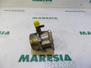 Gebruikte Videpomp (Diesel) Renault Kangoo Express (FC) 1.9 D 65 Prijs € 30,00 Margeregeling aangeboden door Maresia Parts