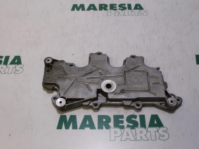 Gebruikte Kleppendeksel Renault Scénic II (JM) 1.6 16V Prijs € 25,00 Margeregeling aangeboden door Maresia Parts