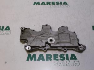 Gebruikte Kleppendeksel Renault Scénic II (JM) 1.6 16V Prijs € 25,00 Margeregeling aangeboden door Maresia Parts