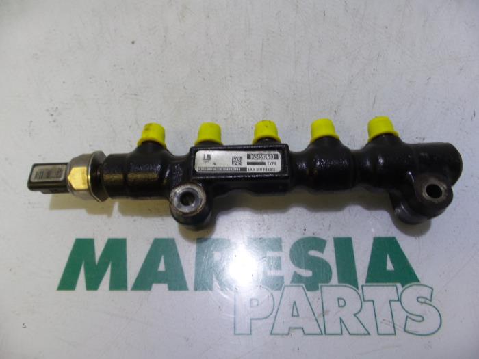 Gebruikte Verstuiver brug Peugeot Expert (G9) 1.6 HDi 90 Prijs € 36,30 Inclusief btw aangeboden door Maresia Parts