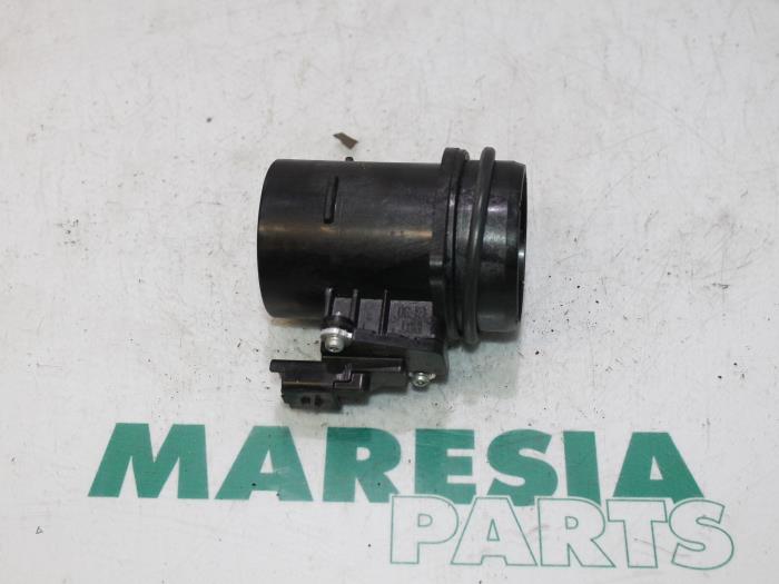 Gebruikte Luchthoeveelheidsmeter Citroen C4 Grand Picasso (3A) 1.6 HDiF 115 Prijs € 20,00 Margeregeling aangeboden door Maresia Parts