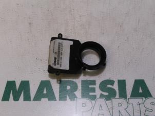 Gebruikte Stuurhoek sensor Alfa Romeo 159 (939AX) 1.8 TBI 16V Prijs € 50,00 Margeregeling aangeboden door Maresia Parts