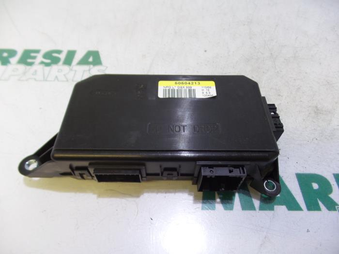 Gebruikte Computer Diversen Alfa Romeo 159 Sportwagon (939BX) 1.9 JTDm Prijs € 50,00 Margeregeling aangeboden door Maresia Parts