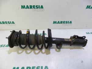 Gebruikte Mac Phersonpoot rechts-voor Fiat Doblo Cargo (263) 1.6 D Multijet Prijs € 90,75 Inclusief btw aangeboden door Maresia Parts