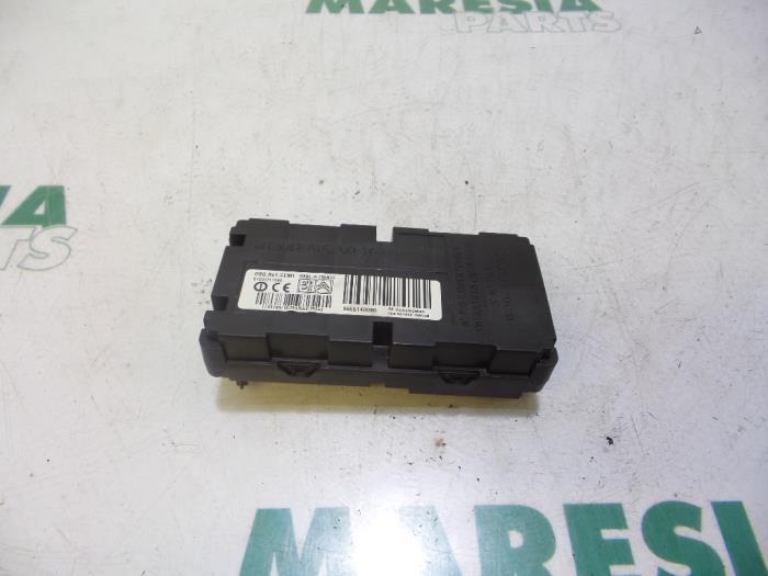 Gebruikte Computer Diversen Citroen C5 II Berline (RC) 2.0 16V Prijs € 29,99 Margeregeling aangeboden door Maresia Parts
