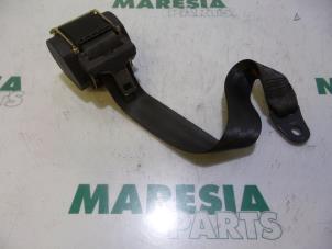 Gebruikte Veiligheidsgordel rechts-achter Peugeot 407 SW (6E) 2.0 HDiF 16V Prijs € 30,00 Margeregeling aangeboden door Maresia Parts