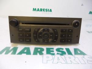 Gebruikte Radio CD Speler Peugeot 407 SW (6E) 2.0 HDiF 16V Prijs € 65,00 Margeregeling aangeboden door Maresia Parts