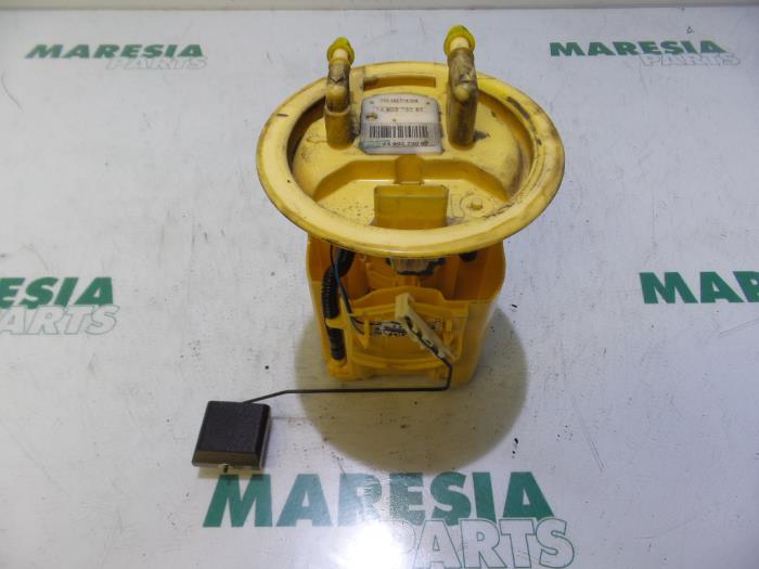 Gebruikte Tank element Pomp Fiat Scudo (220Z) 2.0 JTD 16V Prijs € 50,00 Margeregeling aangeboden door Maresia Parts