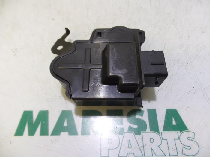 Gebruikte Computer Diversen Citroen C4 Cactus (0B/0P) 1.6 Blue Hdi 100 Prijs € 50,00 Margeregeling aangeboden door Maresia Parts
