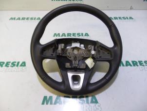 Gebruikte Stuurwiel Renault Scénic III (JZ) 1.4 16V TCe 130 Prijs € 75,00 Margeregeling aangeboden door Maresia Parts