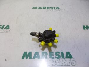 Gebruikte Injector brug Renault Megane II Grandtour (KM) 1.5 dCi 85 Prijs € 50,00 Margeregeling aangeboden door Maresia Parts