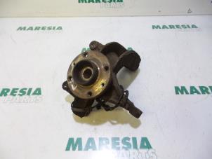 Gebruikte Asschenkel links-voor Renault Megane II Grandtour (KM) 1.5 dCi 85 Prijs € 50,00 Margeregeling aangeboden door Maresia Parts