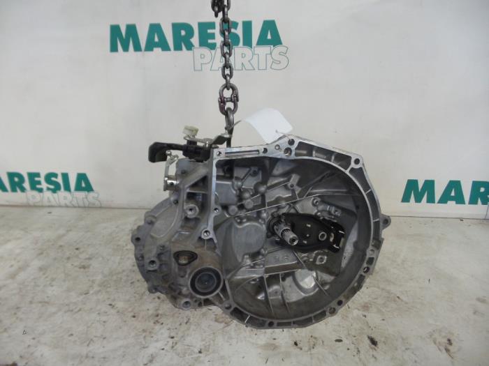 Gebruikte Versnellingsbak Citroen C3 (SC) 1.4 16V VTi Prijs € 577,50 Margeregeling aangeboden door Maresia Parts
