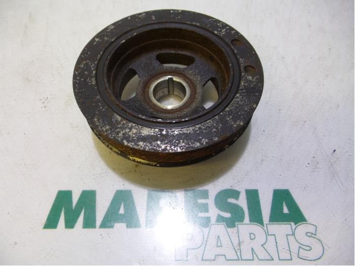 Gebruikte Krukas Poelie Renault Vel Satis (BJ) 3.5 V6 24V Autom. Prijs € 35,00 Margeregeling aangeboden door Maresia Parts