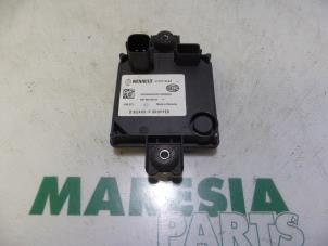 Gebruikte Computer Diversen Renault Kangoo Express (FW) ZE Prijs € 60,50 Inclusief btw aangeboden door Maresia Parts