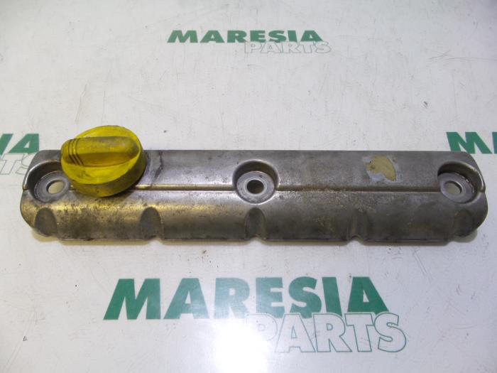 Gebruikte Kleppendeksel Renault Laguna I (B56) 1.9 dTi Prijs € 20,00 Margeregeling aangeboden door Maresia Parts