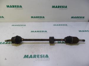 Gebruikte Aandrijfas rechts-voor Fiat Punto II (188) 1.2 60 S 3-Drs. Prijs € 30,00 Margeregeling aangeboden door Maresia Parts