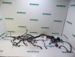 Gebruikte Kabelboom Renault Captur (2R) 1.5 Energy dCi 110 FAP Prijs € 262,50 Margeregeling aangeboden door Maresia Parts