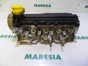 Gebruikte Cilinderkop Renault Scénic II (JM) 1.5 dCi 80 Prijs € 210,00 Margeregeling aangeboden door Maresia Parts