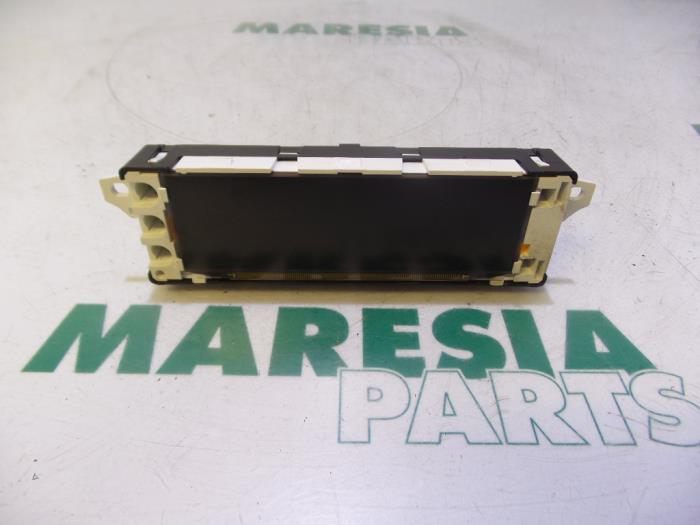 Gebruikte Display Interieur Peugeot Partner (GC/GF/GG/GJ/GK) 1.6 HDI 90 Prijs € 36,30 Inclusief btw aangeboden door Maresia Parts