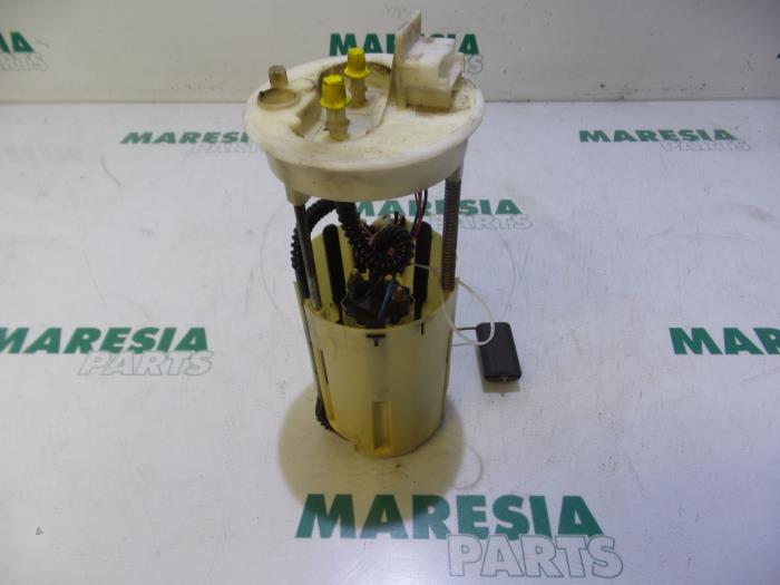 Gebruikte Tank element Pomp Fiat Ducato (243/244/245/247) 2.8 JTD VGT Prijs € 60,50 Inclusief btw aangeboden door Maresia Parts