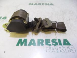 Gebruikte Veiligheidsgordel links-voor Renault Espace (JK) 3.0 dCi V6 24V Prijs € 40,00 Margeregeling aangeboden door Maresia Parts