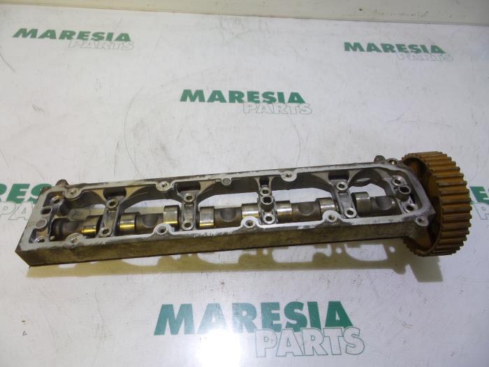 Gebruikte Nokkenas Citroen Jumper (U5/ZB) 2.2 HDi Prijs € 90,00 Margeregeling aangeboden door Maresia Parts