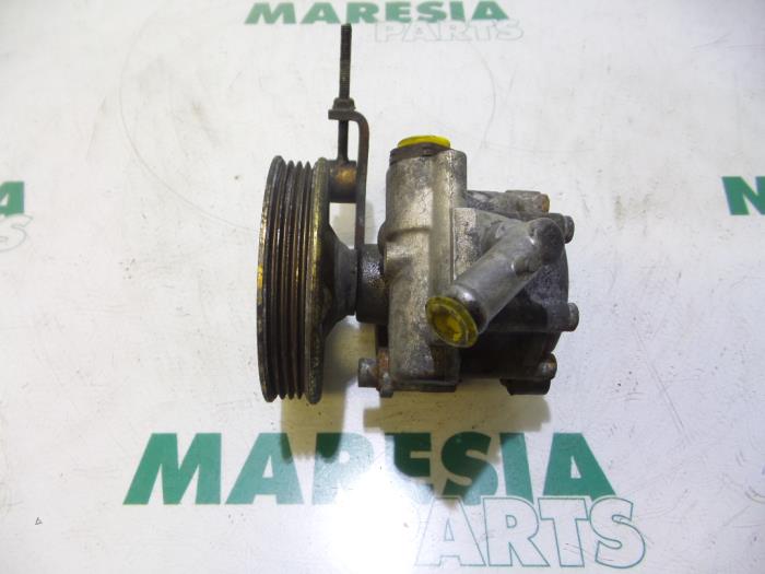 Gebruikte Servopomp Citroen Jumper (U5/ZB) 2.2 HDi Prijs € 157,50 Margeregeling aangeboden door Maresia Parts