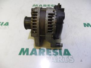 Gebruikte Dynamo Peugeot 206 (2A/C/H/J/S) 1.4 HDi Prijs € 39,99 Margeregeling aangeboden door Maresia Parts