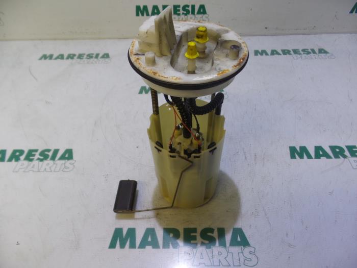 Gebruikte Tank element Pomp Peugeot Boxer (244) 2.8 HDi 127 Prijs € 75,00 Margeregeling aangeboden door Maresia Parts